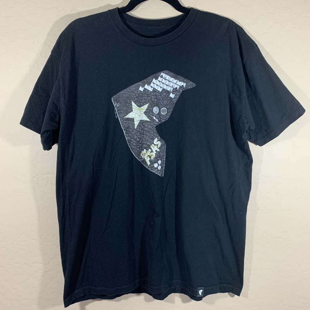 5/$25 Famous Black Shirt - Picture 1 of 4